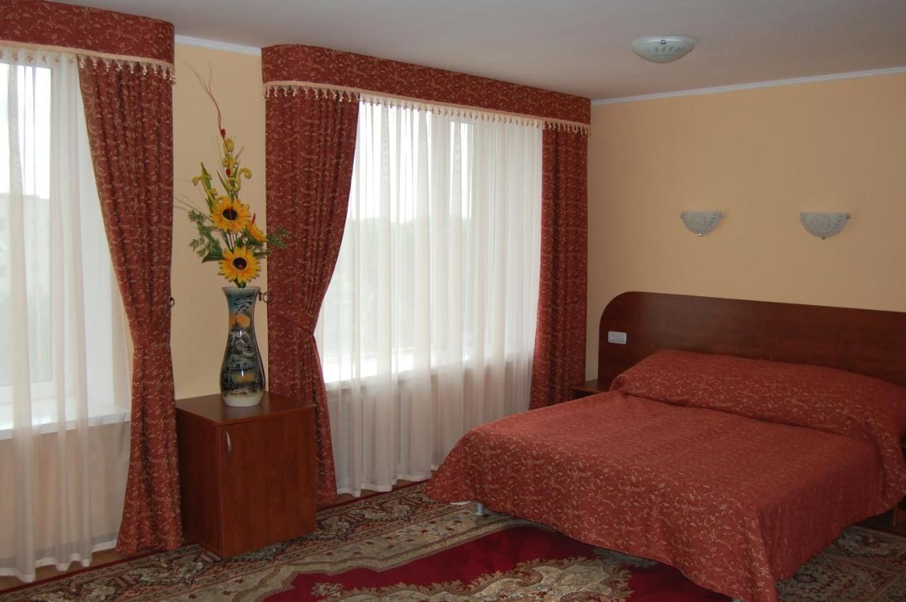 Отель RP hotel Лісова пісня Ковель-9